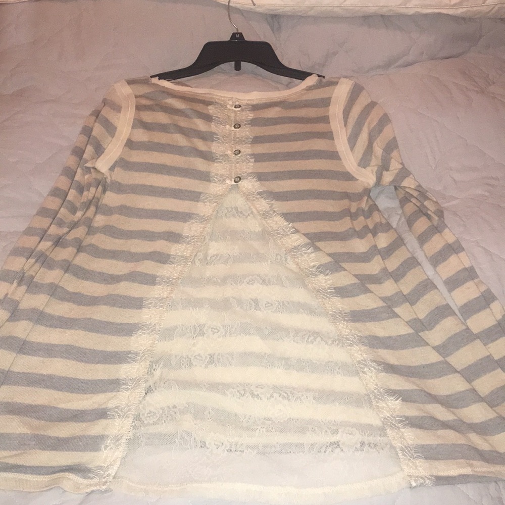 Sweater - Picture 2 of 6